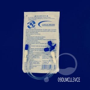 LLAVE DE TRES VÍAS CON EXTENSIÓN